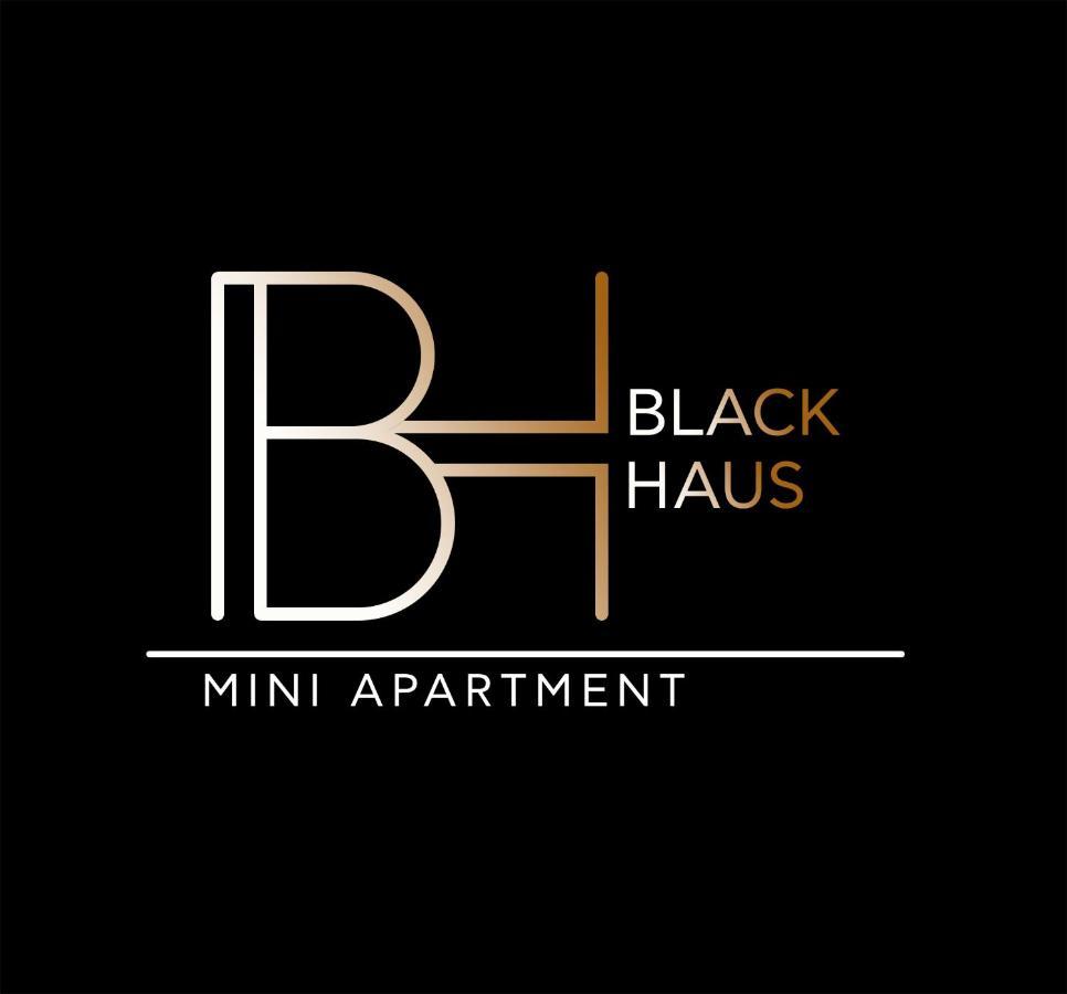 Blackhaus Young Mini Salonic Exterior foto