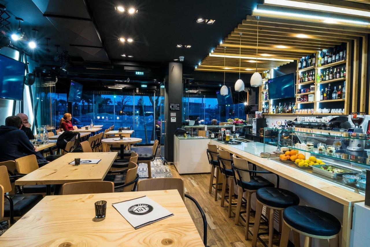 Blackhaus Young Mini Salonic Exterior foto